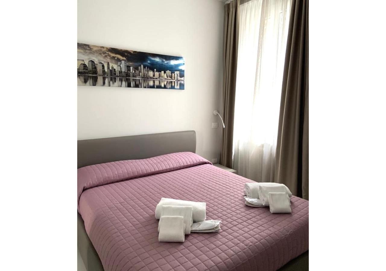 Delizioso Appartamento In Villa Al Mare Pesaro Exterior photo